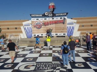 2017 kansas 400 nascar race packages and tours (5)